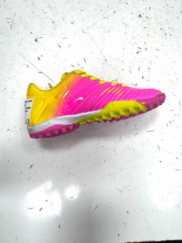 Used Vizari Soccer Turf Shoes Pink Youth 09.0 11860-S000317075