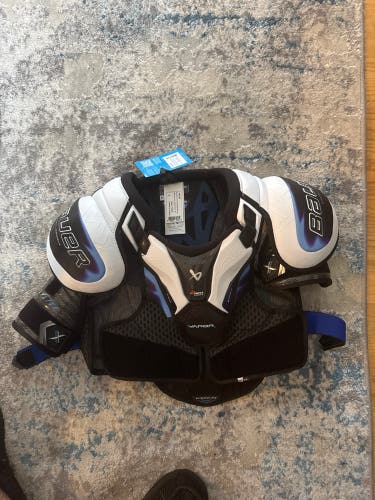 Medium Intermediate Bauer Vapor Flylite Shoulder Pads (New)
