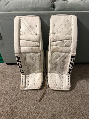 NEED GONE ASAP 33" CCM EFlex 5 Goalie Leg Pads