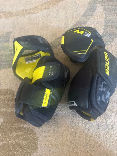 Junior Small Bauer Supreme M3 Elbow Pads (Used)