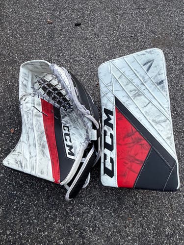CCM Extreme Flex 5.9- Glove and Blocker Set- Regular (Used)