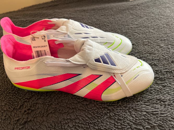 White Men's Size M 11.5 (W 12.5) Adidas Cleats (New)