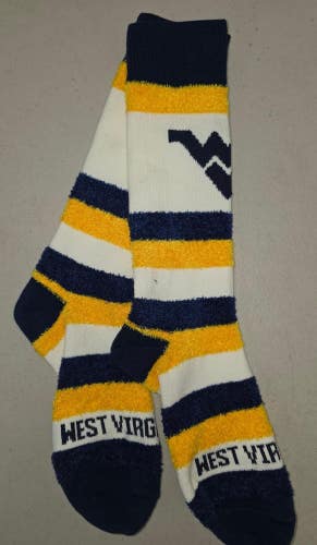 ST10a NCAA WEST VIRGINIA MOUNTAINEERS Crew Socks ONE SIZE FITS MOST FREE SHIP