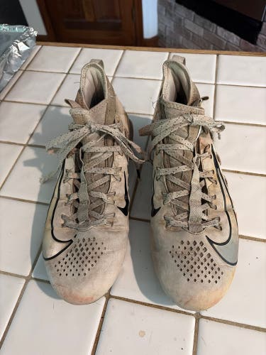 Unisex Size M 9.5 (W 10.5) Adult Nike (Used)