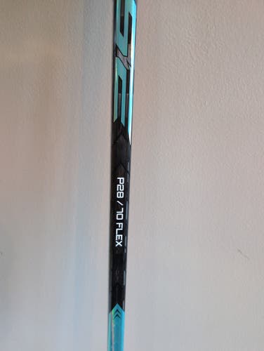 Senior Bauer Pulse Left Hand Hockey Stick P28 70 Flex (Used)