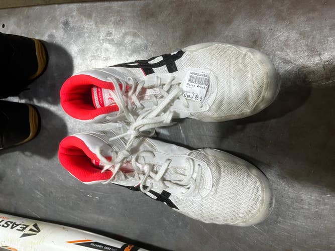 Used Asics Wrestling Shoes White Junior 05.5 11605-S000222858