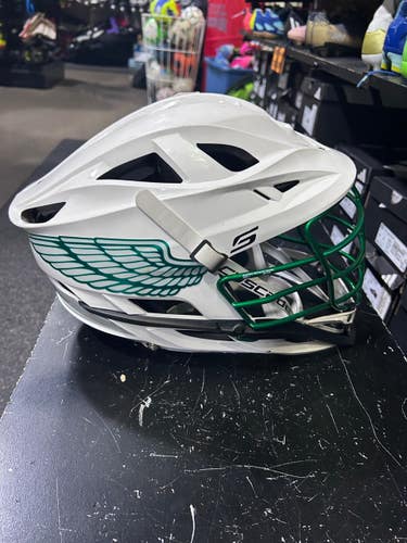 Used Cascade S Lacrosse Helmet White MD 11605-S000222985