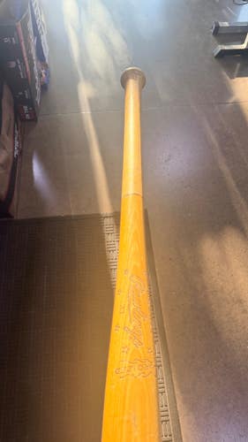 Used Rawlings THE BOMBER BB/SB Wood Bat 33" 11605-S000227021
