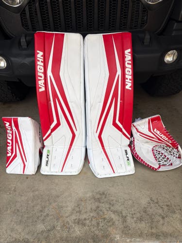 35" Vaughn Ventus SLR3 Regular Goalie Full Set (Used)