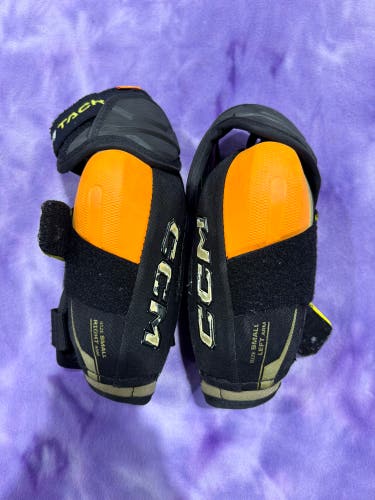Senior Small CCM Tacks AS-V Pro Elbow Pads (Used)