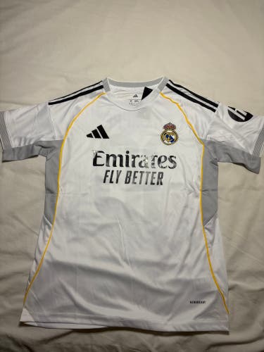 Real Madrid Kylian Mbappé Home Jersey