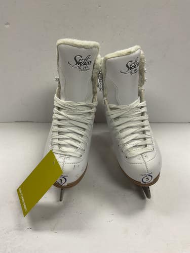 Used Jackson SOFT SKATE 380 Girls Softboot Skate White Junior 03 11855-S000211458