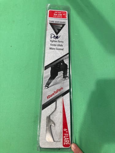 CCM XS1 Black Holders, Runners, & Replacement Steel Blades 238 mm (Used)