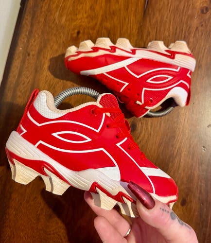 Under Armour Leadoff Baseball Cleats Youth Size 10K