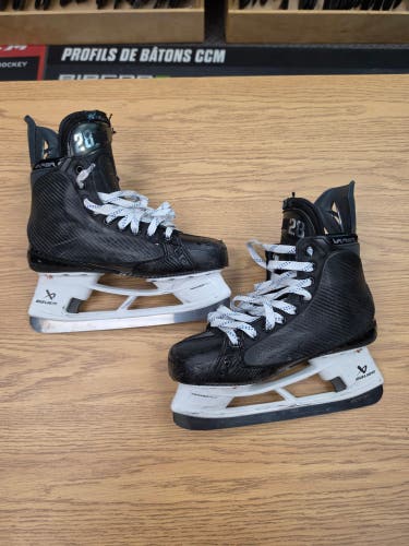 Size 8 Fit 3 Bauer Vapor Flylite Hockey Skates Pro Stock 8 (Used)