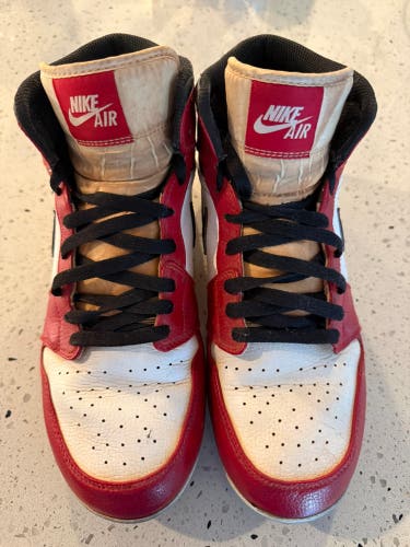 Red Men's Size M 10.5 (W 11.5) Air Jordan (Used)