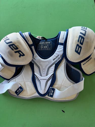 Medium Senior Bauer Nexus 7000 Shoulder Pads