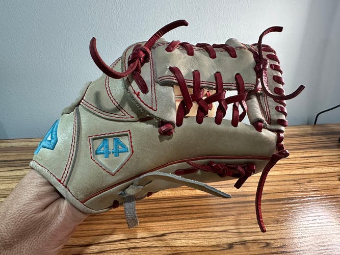 44 Pro Custom RH Baseball Glove 11.5" (Used)