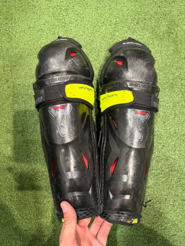 Junior Bauer Vapor 3X Shin Pads 12" (Used)