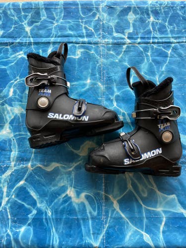 Kid's Salomon Team Ski Boots (Used) Mondo 21 & 21.5 (255mm)