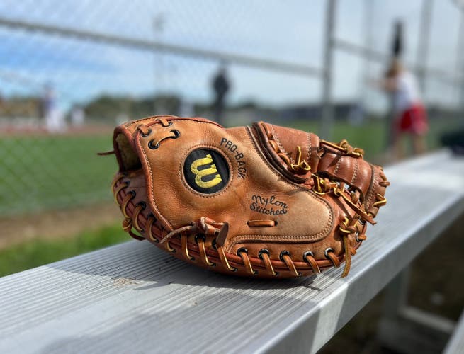 Vintage Wilson A2403 Catcher's Mitt 32.5" | RHT | New laces, broken in, great shape