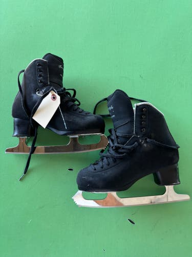 Black Jackson Ultima Freestyle Figure Skates Junior 3.5