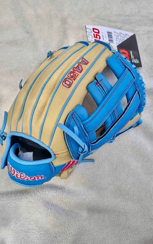 Wilson 12” RHT A450 H-Web Baseball Softball Glove Camel Gold/Baby Blue/Red