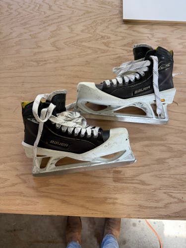 2010 Bauer Supreme One100 Hockey Goalie Skates Regular Width 10 (Used)