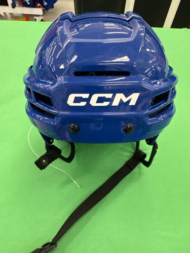 Blue Small CCM Tacks 720 Helmet (Used)