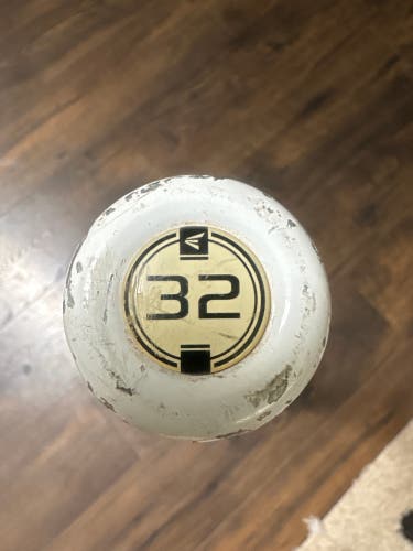 2020 Easton Amethyst Alloy Bat (-11) 21 oz 32" (Used)