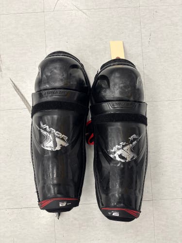 Intermediate Bauer Vapor Fly40 Shin Pads 13" (Used)