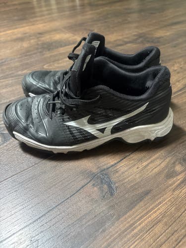 Black Women's Size M 5.5 (W 6.5) Adult Mizuno Ambition Turf Shoes (Used)