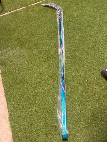 (BRAND NEW) Bauer Fuse hockey stick