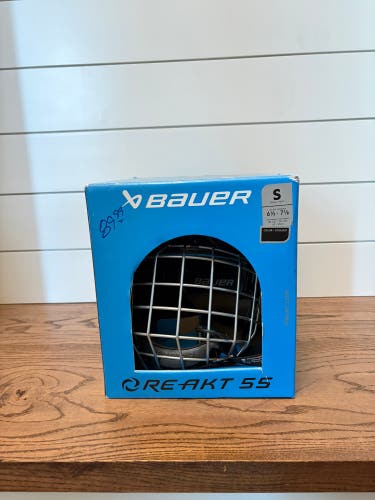 Small Bauer Re-Akt 55 Helmet with Cage (New)
