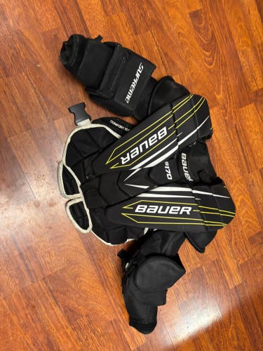 Medium Bauer Supreme S170 Goalie Chest Protector (Used)