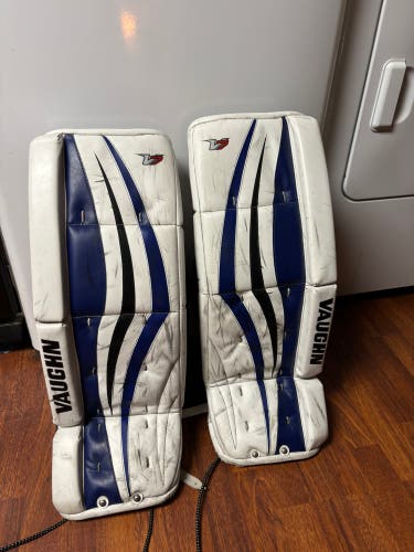 26" Vaughn Goalie Leg Pads (Used)
