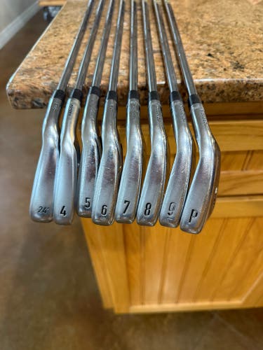 Men's Callaway Apex MB Right Handed Iron Set Extra Stiff Flex (Used)