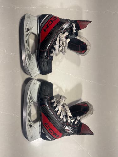 2023 CCM JetSpeed FT6 Hockey Skates Regular Width 13 (Used)
