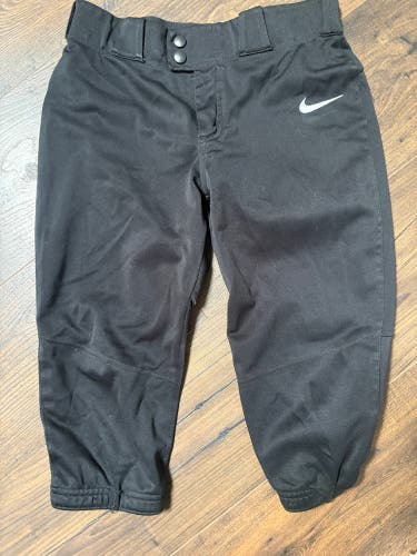 Black Women's Medium Adult Nike Game Pants (Used)