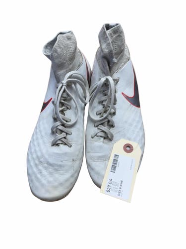Nike Magista Size 8 US White Soccer Cleats