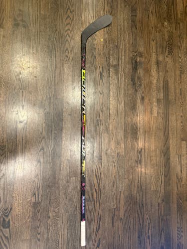 Intermediate Bauer Pulse Right Handed Hockey Stick P28 65 Flex (Used Once)