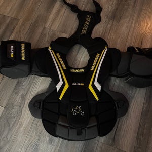 Medium Vaughn Ventus SLR2 Goalie Chest Protector (Used)