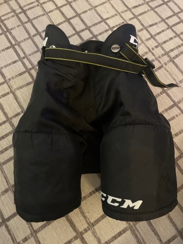 Medium CCM Tacks 7092 Girdle (Used)