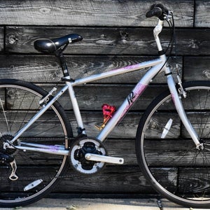 K2 ECHO HYBRID BIKE SIZE MEDIUM, 17.5", 21 SPEED, ALUMINUM