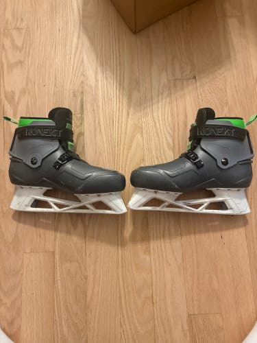 2022 Bauer Konekt Hockey Goalie Skates Regular Width 10 (Used)