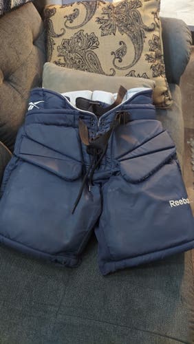 Intermediate Small Reebok HPG Hockey Goalie Pants (Used)