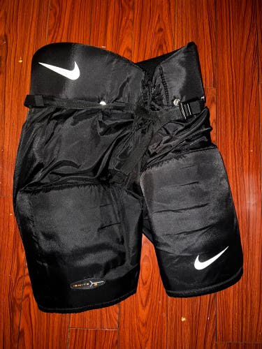 Senior XL Nike Ignite 3 Hockey Pants (Used)