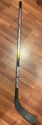 Intermediate Bauer Vapor Hyperlite 2 Left Hand Hockey Stick P92 50 Flex (Used)