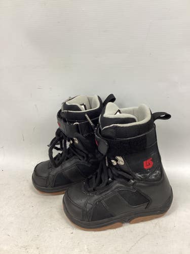 Used Burton FREESTYLE KIDS Boys Snowboard Boots Black Junior 01 11851-S000053867