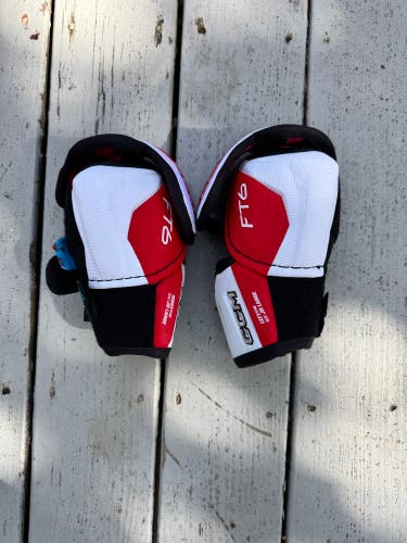 Junior Large CCM JetSpeed FT6 Elbow Pads (Used)